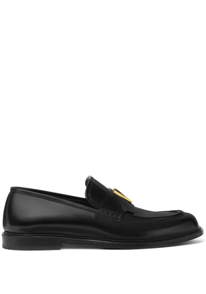 Versace logo-plaque loafers - Black