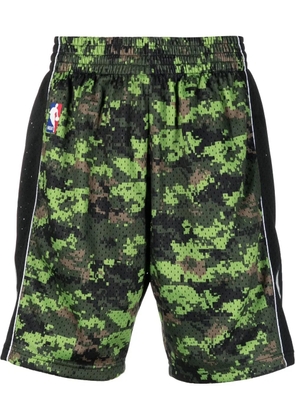 Mitchell & Ness camouflage-print track shorts - Green