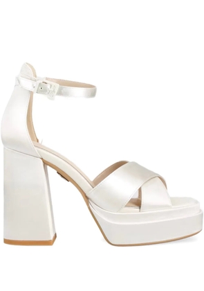 Buffalo Bonny Cross sandals - White