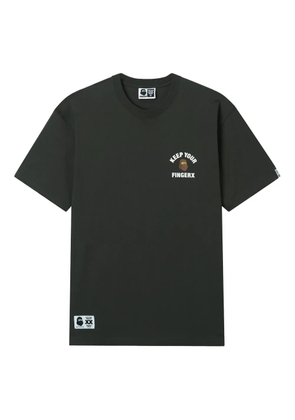 FINGERCROXX graphic-print T-shirt - Black