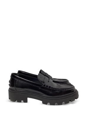 Tod's Vintage black loafers