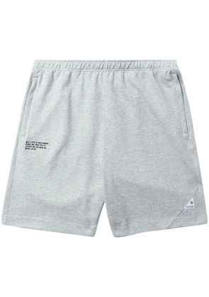 izzue logo-appliqué track shorts - Grey