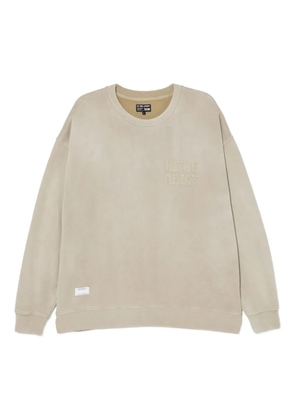 izzue logo-appliqué cotton sweatshirt - Neutrals