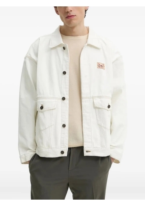 American Vintage patch-pocket denim jacket - White