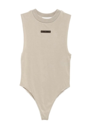 FEAR OF GOD ESSENTIALS sleeveless logo-plaque bodysuit - Grey