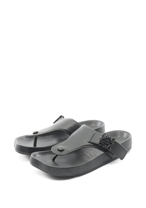 Loewe Pre-Owned 2010s Ease thong sandals - Black