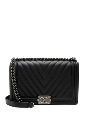 CHANEL Pre-Owned 2016-2017 medium Boy shoulder bag - Black