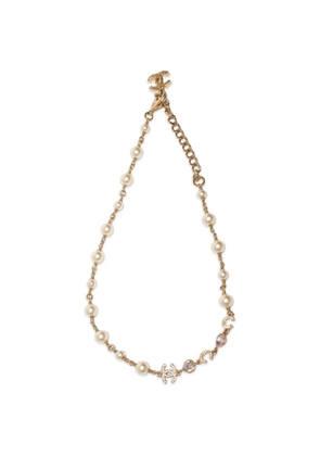 CHANEL Pre-Owned 2022 cc mark pearl necklace - Gold