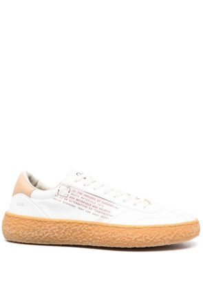 Puraai slogan-print low-top sneakers - White