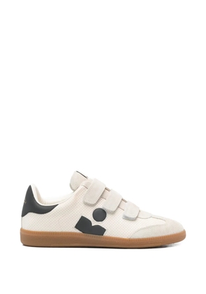 ISABEL MARANT perforated side-logo beth sneakers - Neutrals