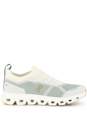 On Running knitted cloudsurf next trainers - White