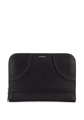 Alexander McQueen logo-stamp leather clutch - Black