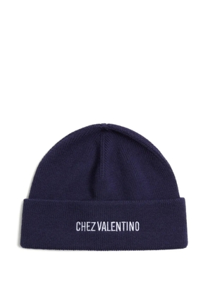 Valentino Garavani Chez ribbed-knit beanie - Blue