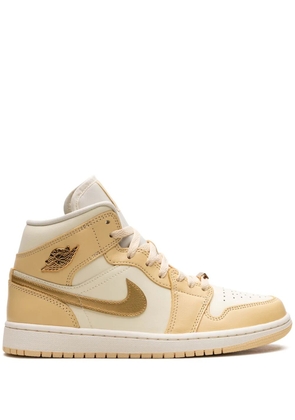 Jordan Air Jordan 1 Mid 'Pale Vanilla / Coconut Milk / Sail / Metallic Gold' sneakers - Yellow