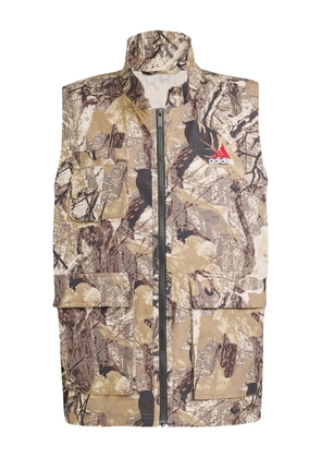 adidas camouflaged pocketed vest - Neutrals