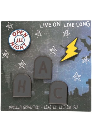 Haculla Hacula Graveyard pin set - Black