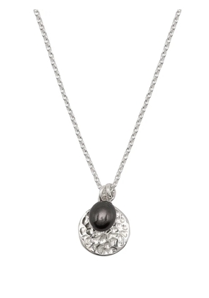 DOWER AND HALL hammered disc pearl pendant necklace - Silver