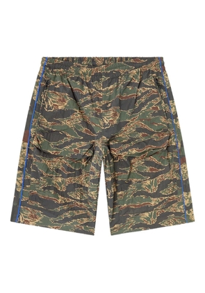 Diesel P-Ramos camouflage-print shorts - Green