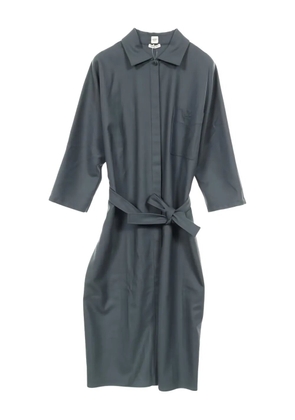 Hermès Pre-Owned 2010s embroidered-logo shirt dress - Grey