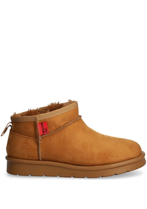 Love Moschino logo-patch boots - Brown