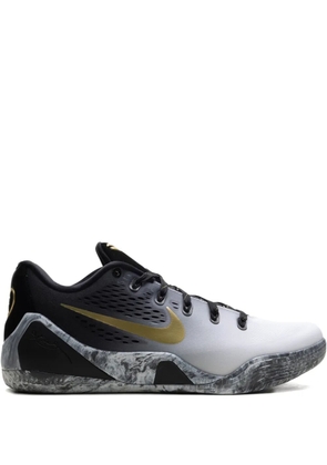 Nike Kobe 9 Elite Low EM Protro 'Black/Metallic Gold/Black' sneakers