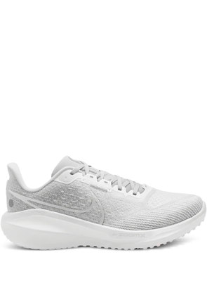 Nike Vomero 17 low-top sneakers - White