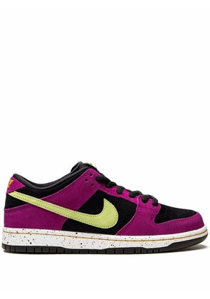 Nike SB Dunk Low 'ACG Terra- Red Plum' sneakers - Pink