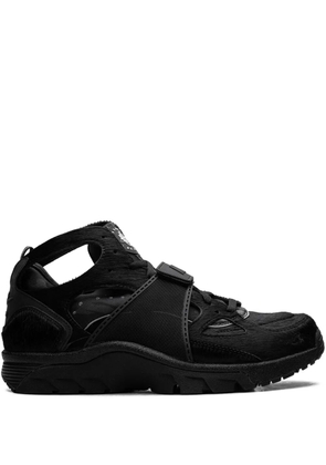 Nike x Trainer Huarache 'Black Pony' sneakers