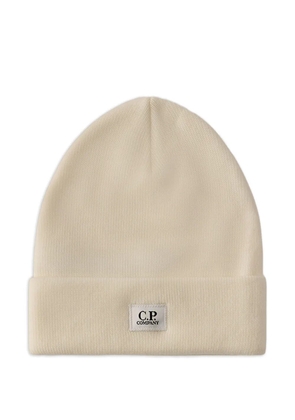 C.P. Company logo-patch beanie hat - Neutrals