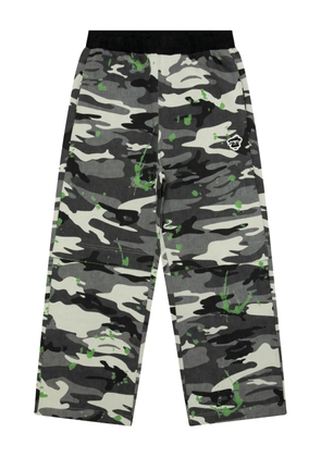 AAPE BY *A BATHING APE® camouflage-pattern trousers - Black