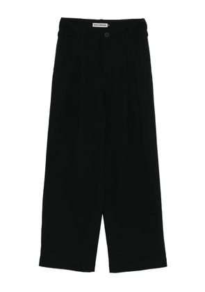 Issey Miyake dart-detailing trousers - Black