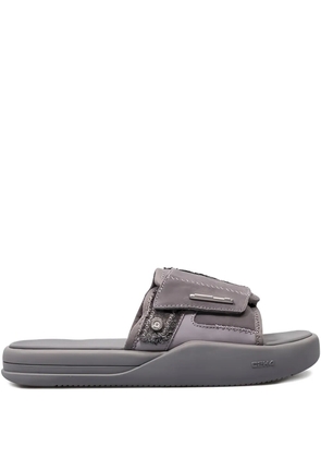 C2h4 suede-panelled strap slippers - Grey