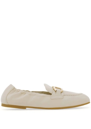 Ferragamo elasticated leather loafers - White