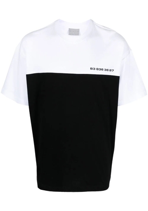 VTMNTS number-print two-tone T-shirt - Black