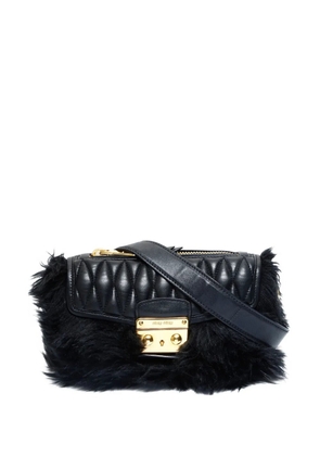 Miu Miu Pre-Owned 2000-2015 matelassé fur shoulder bag - Black