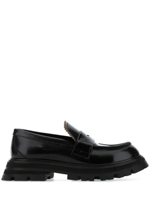 Alexander McQueen Wander leather loafers - Black