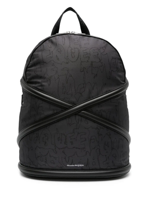 Alexander McQueen crossover-straps logo-print backpack - Black
