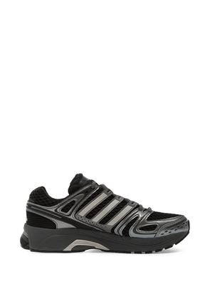 adidas Adistar Control 5 stripe-details sneakers - Black