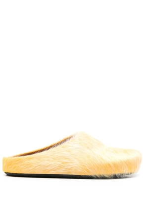 Marni Fussbett mules - Yellow