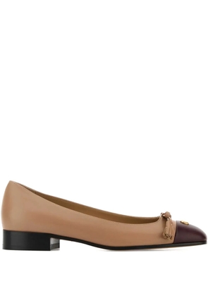 Valentino Garavani VLogo tassel-embellished cap-toe ballet flats - Brown