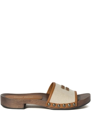 Miu Miu logo-embossed sandals - Neutrals