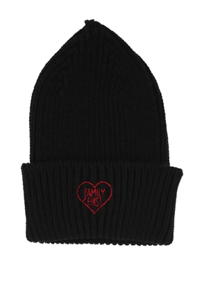 Family First logo-detail beanie hat - Black
