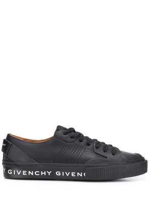 Givenchy logo-print low-top sneakers - Black