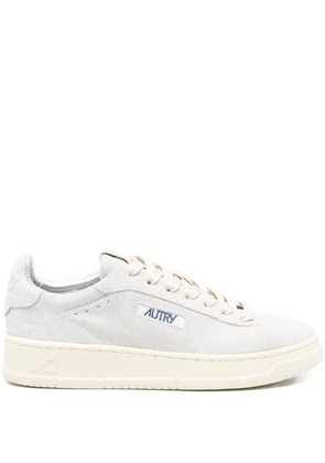 Autry Dallas suede low-top sneakers - Neutrals