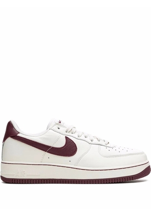 Nike Air Force 1 '07 Craft 'Dark Beetroot' sneakers - White