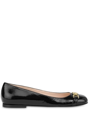 Love Moschino heart plaque ballerina shoes - Black