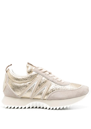 Moncler Pacey leather sneakers - Gold