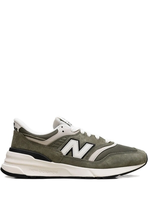 New Balance 997R logo-patch sneakers - Green