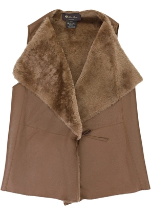 Loro Piana tie-fastening shearling waistcoat - Brown