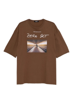 Undercover graphic-print T-shirt - Brown